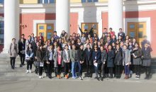 ЕБС-ийн 300 гаруй сурагчид МУИС-ийн үйл ажиллагаа, сургалтын хөтөлбөртэй танилцаж байна.